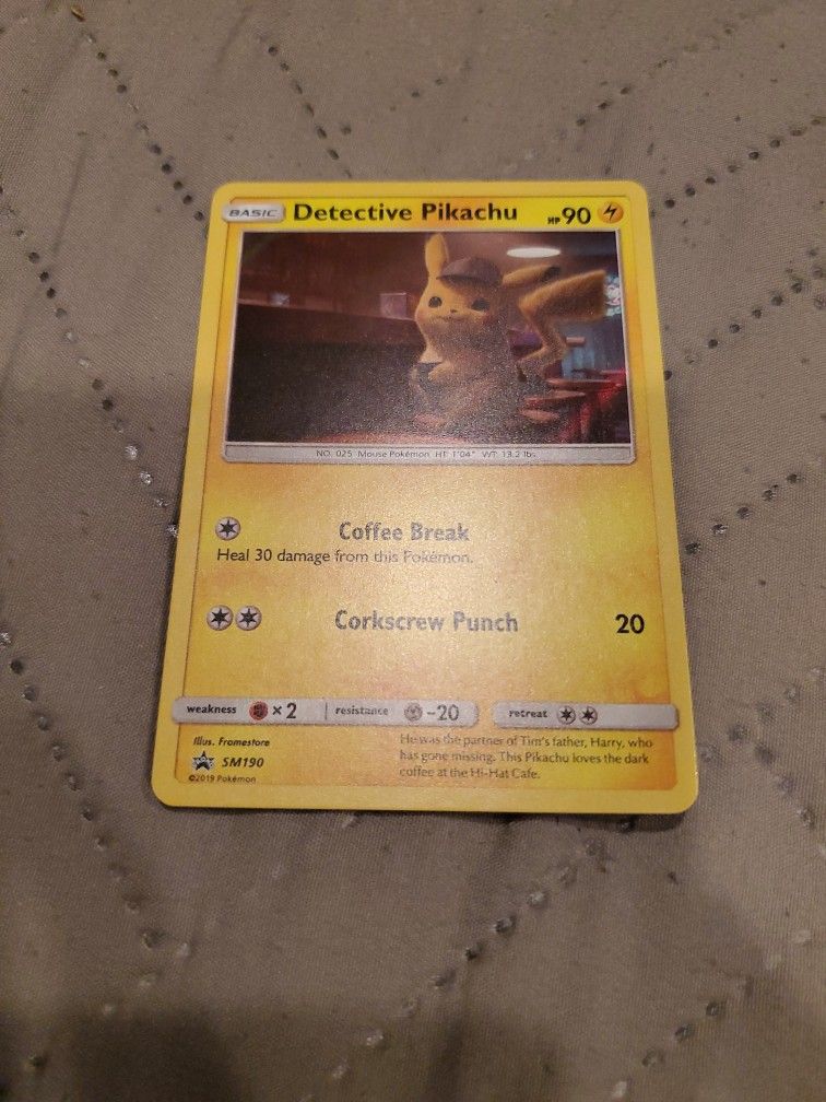 Detective Pikachu Card
