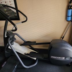 Precor Elliptical Trainer EFX 5.23