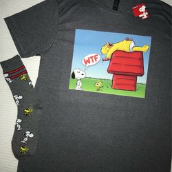 MENS SNOOPY TEE & SOCKS. (make a offer)