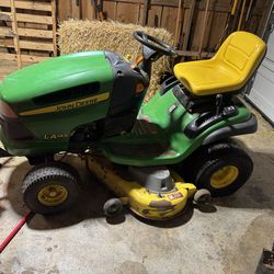John Deere Riding Lawn Mower