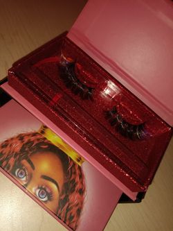 Pink/Black Multicolored Eyelashes