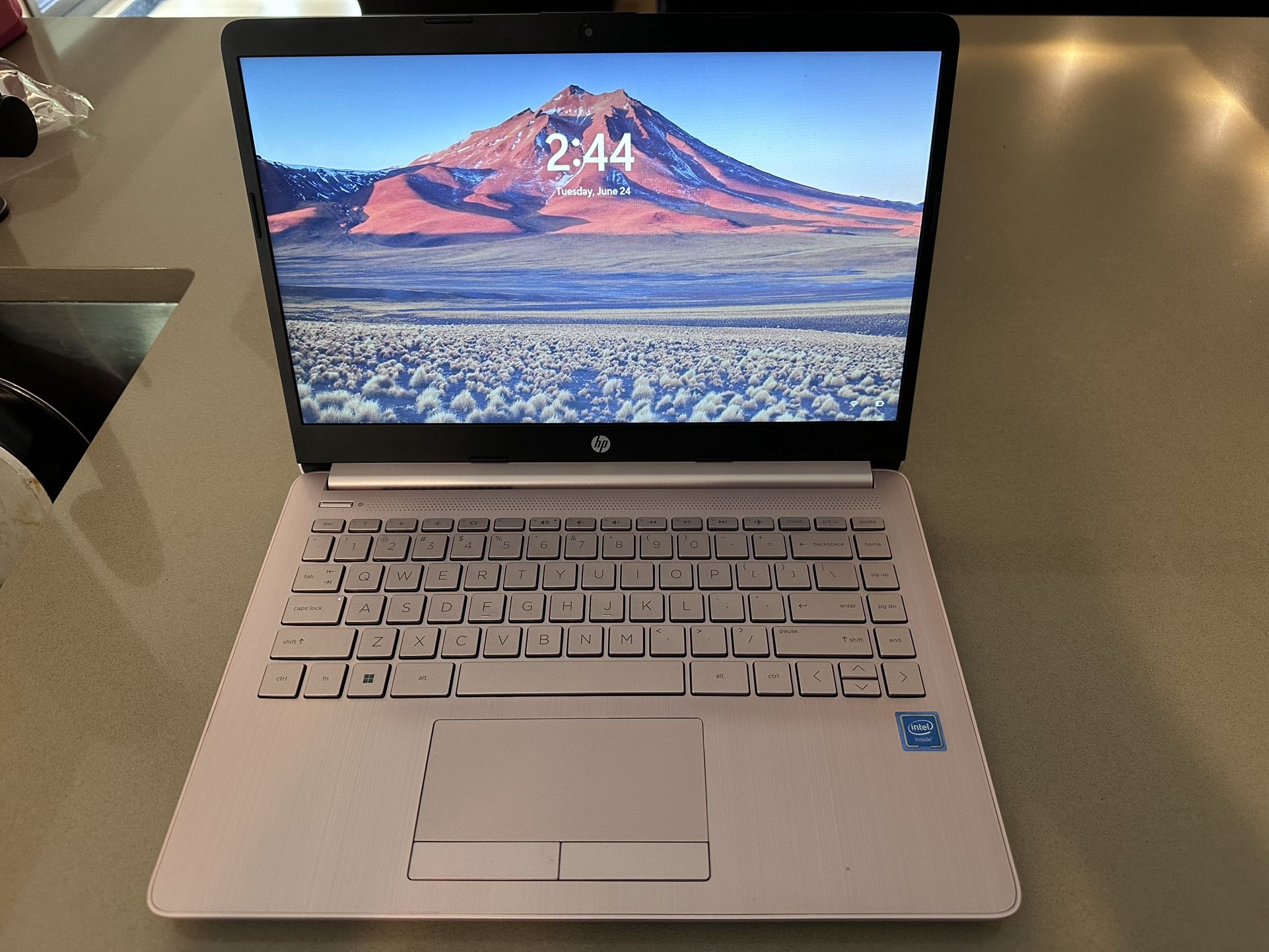 HP Laptop 14-cf2112wm 14” 4GB 64GB SSD
