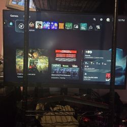 32in LG ULTRAGEAR monitor