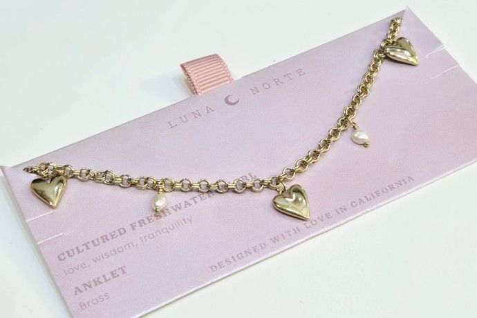 SHIPPING ONLY * Pearl & Heart