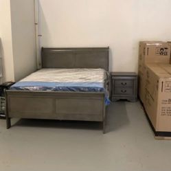 Queen Bedroom Set