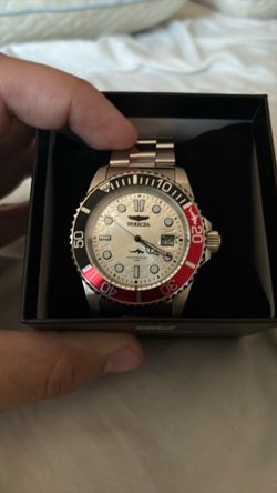 Invicta Pepsi color Diver watch