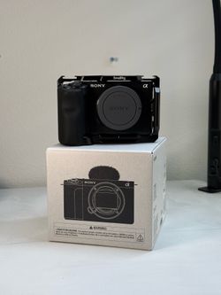 Sony Alpha ZV-E1 Full-frame Vlog Mirrorless Lens Camera + cage