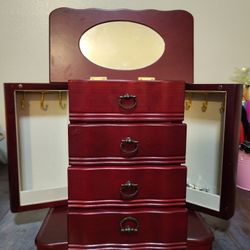 Mini Vintage Jewelry Box