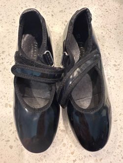 Youth tap shoes size 10m