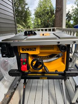 Dewalt 15 amp jobsite table saw