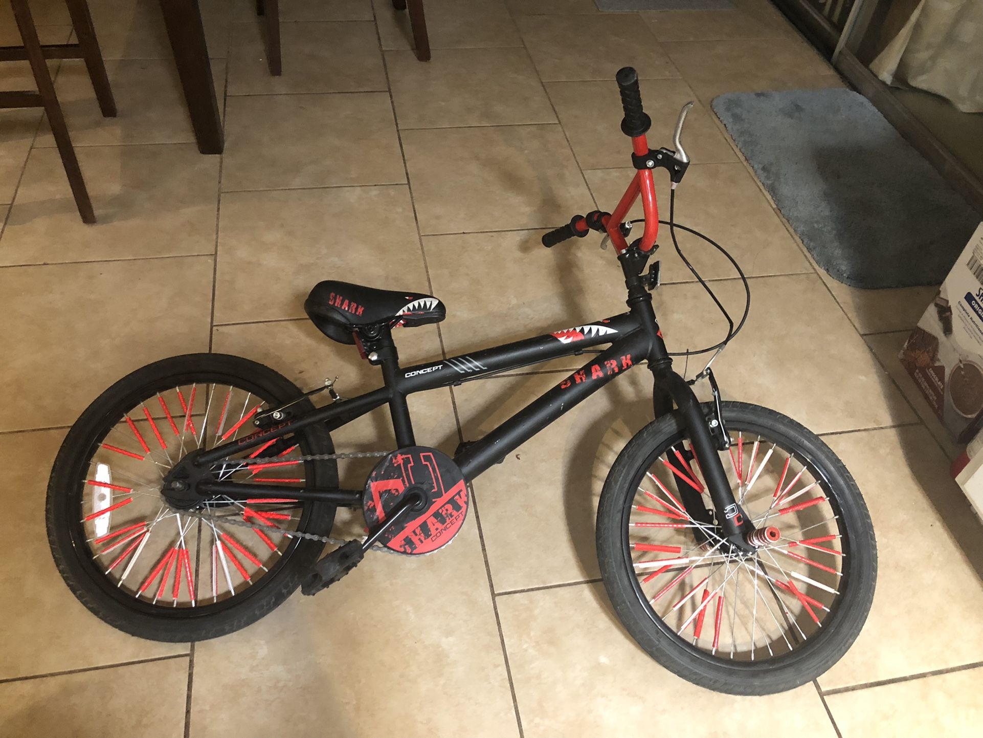 Boy Bike Shark Concept 11” ?