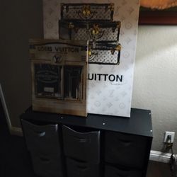 Pictures And Dresser