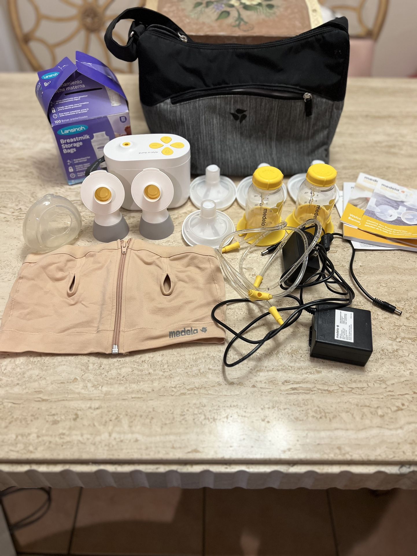 Medela Pump In Style Double Electric Breast Pump And Accessories