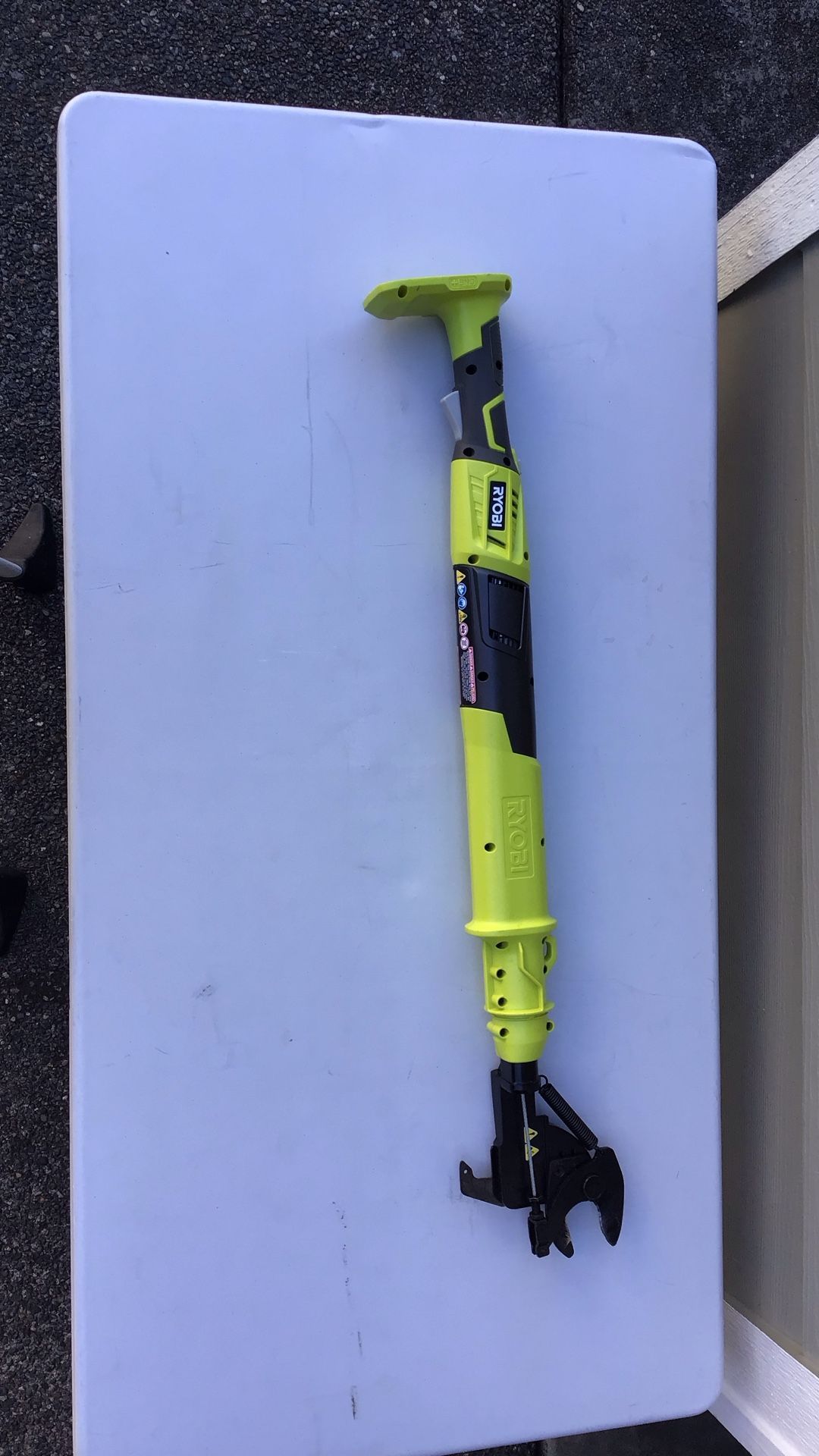 RYOBI ONE+ 18V Cordless Battery Lopper (Tool Only)