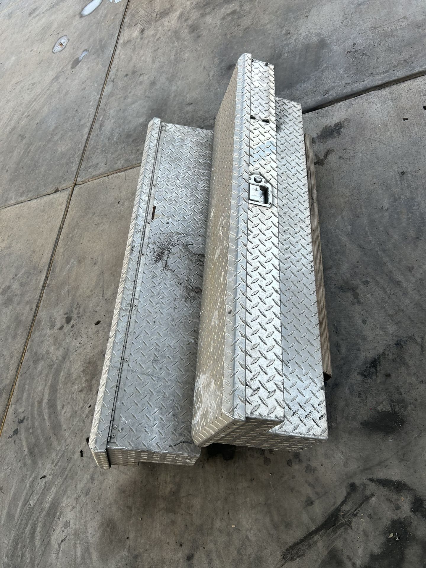 Side Tool Boxes