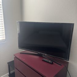 43” Samsung Smart TV 