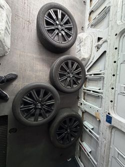 2024 Lexus Lx570 Wheels With Tires 275/50/21 Dunlop 