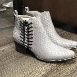 Woman Boots 