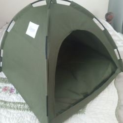 Small Dog Or Cat House.  Never Used