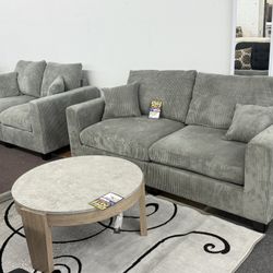 Sofa & loveseat 