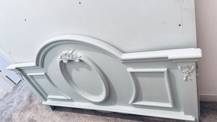 Pale Green Queen Bed Frame In Great Condition Just For $40
