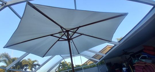 Beautiful😍 8ft 92" white Umbrella wood frame easy pull cord w base stand sun shade pool spa deck 😎