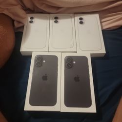 iPhone 16 128gb White and Black Tmobile