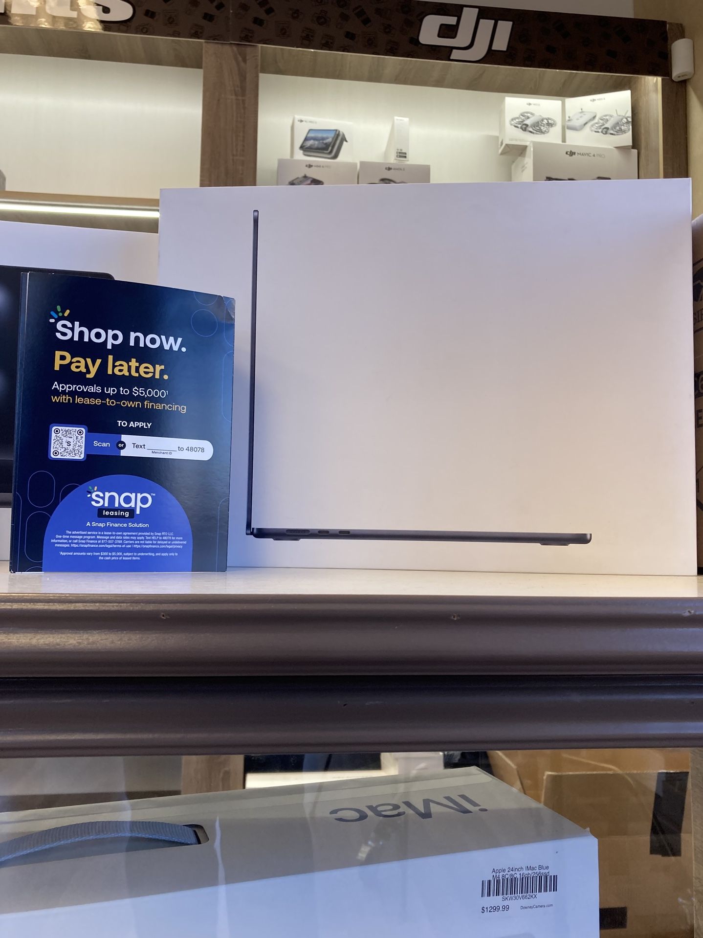 15 Inch MacBook Air M4 16GB Ram 256GB SSD (Located In Downey, CA)