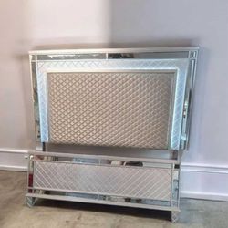 Full/Queen 4pc Bedroom Set