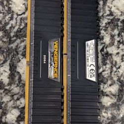 Corsair Vengeance LPX 32gb 2x16 DDR4 RAM 
