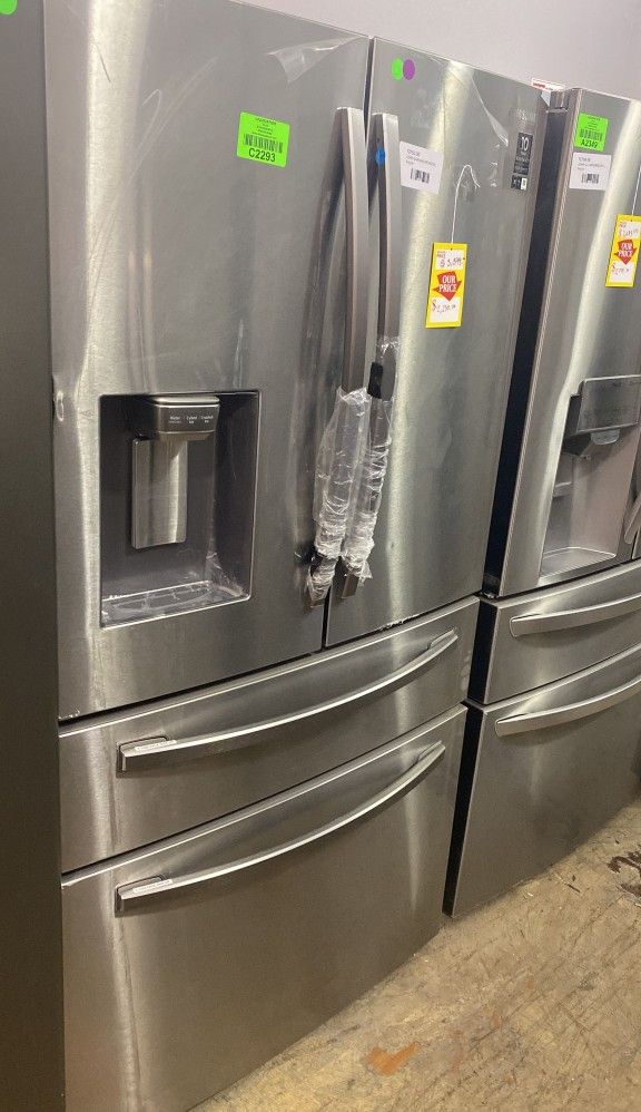 SAMSUNG RF24RSR 23 cu. ft. 4-Door French Door Refrigerator