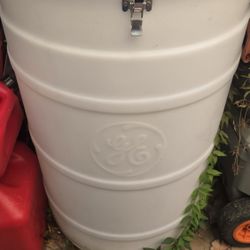Water Storage Tank 100 Gallons NEW