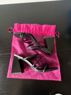 Black Strappy Block Heel size 8