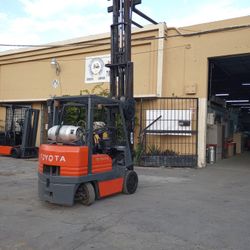 Forklift Toyota 4 Torres