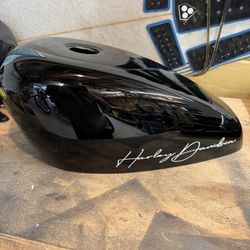 SimonKustoms Tank Cover Harley Sporster