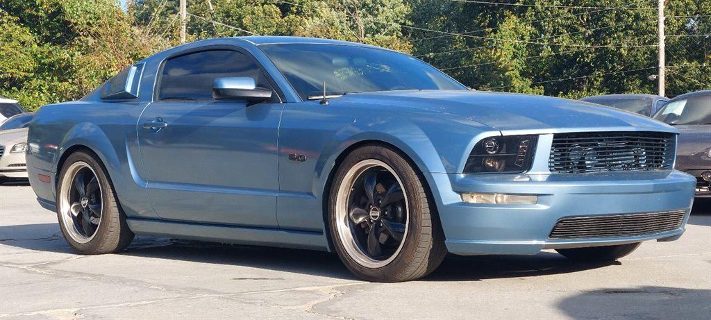2005 Ford Mustang