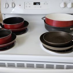 Kitchenware - 2 Pots + 6 Frying Pans