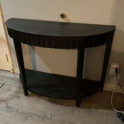 Scalloped Console 