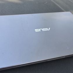 Asus VivoBook 15 With Charger