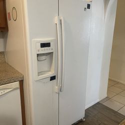 GE Refrigerator
