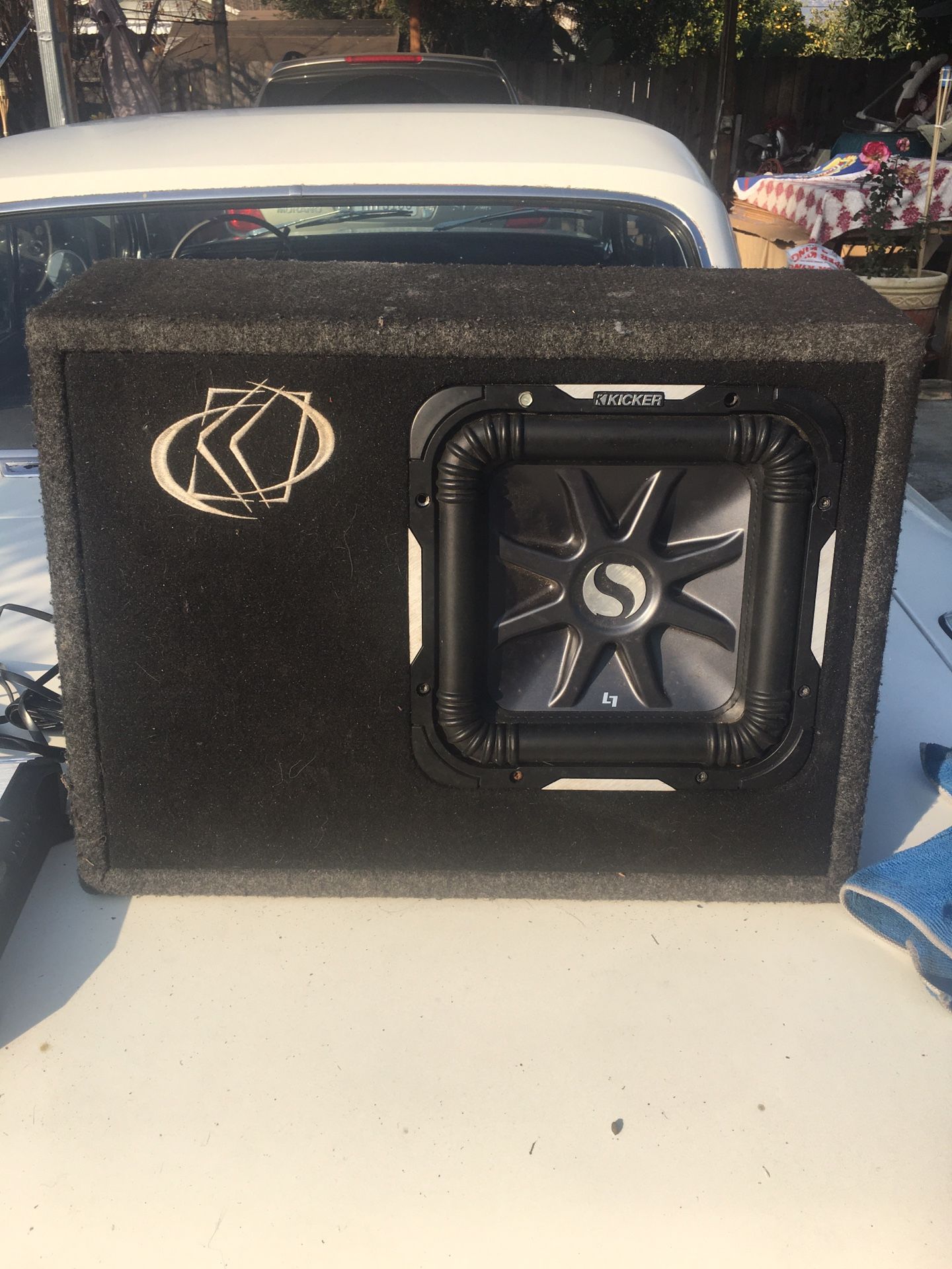 Kicker solo baric L7 10 inch and hifonics amp for Sale in Pasadena, CA