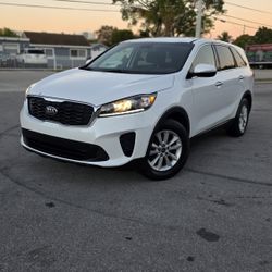 KIA SORENTO/  YEAR 2021