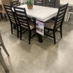 Seven piece dining Set
