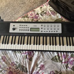 Yamaha Portable 61 Key Piano