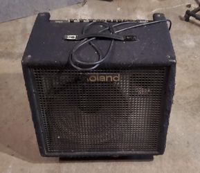 Roland KC500 Keyboard Amp