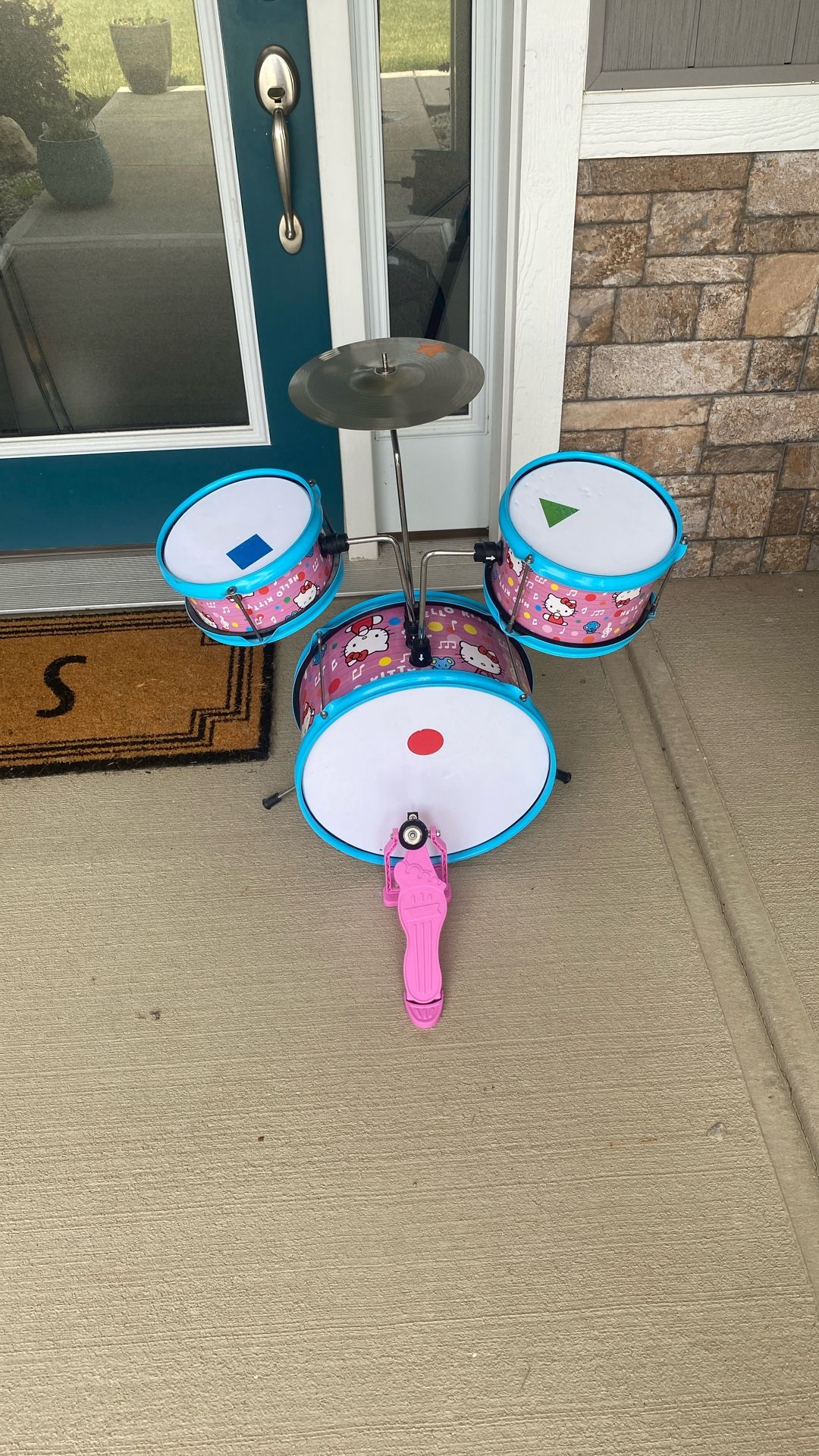 Hello Kitty Drum Set