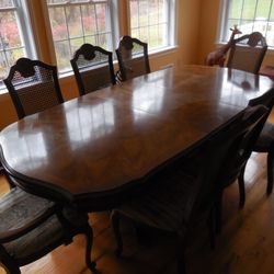 Table,huch,china Cabinet 