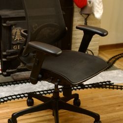 Professional 1000 series mesh best sale task chair