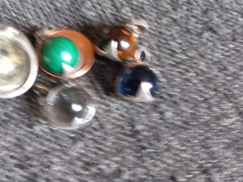 Son 5 Piesas  Con Piedras Originales Son Pendientes De Delfin