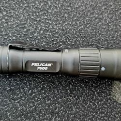 Pelican 7600 Flashlight 900lumens 💥Rechargeable 💥